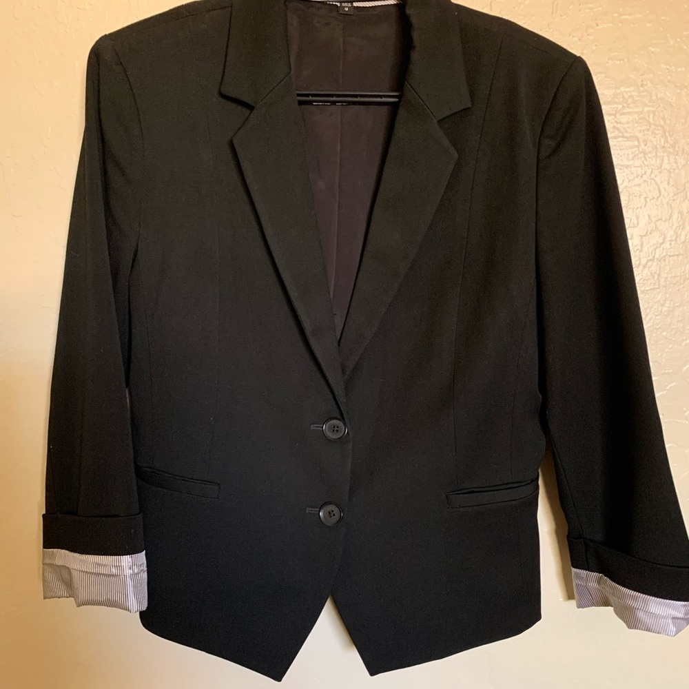 Express 3/4 sleeve blazer